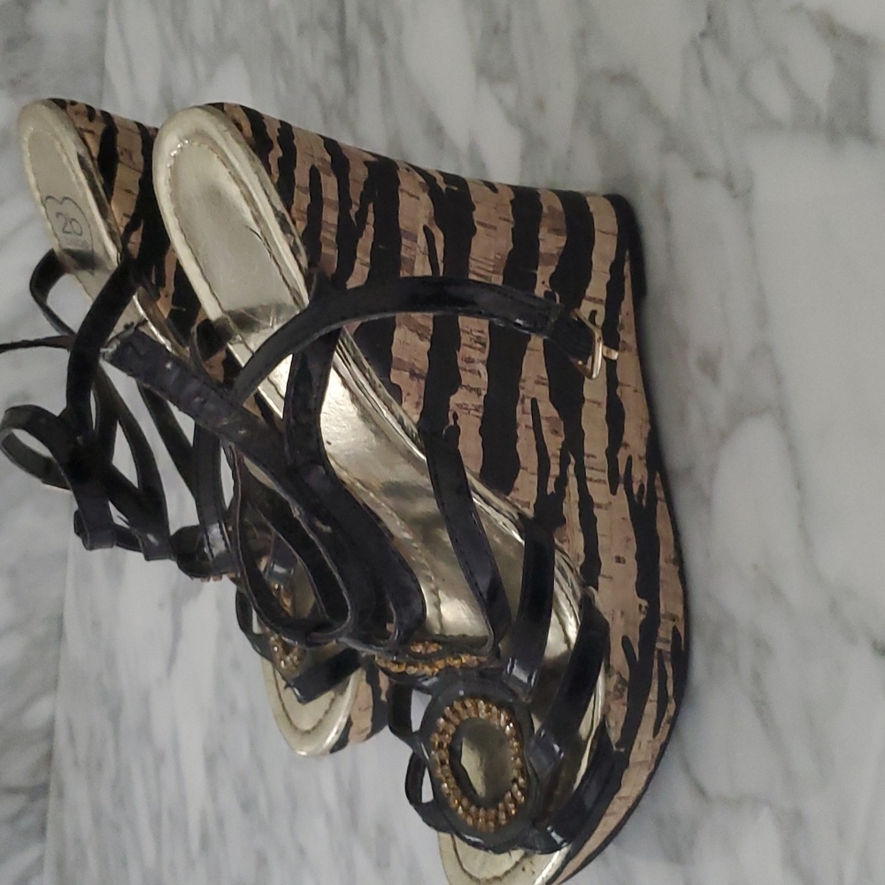 Bebe platform sandal. Size 5
